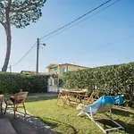 Willa Caterina By Interhome Marina di Pietrasanta