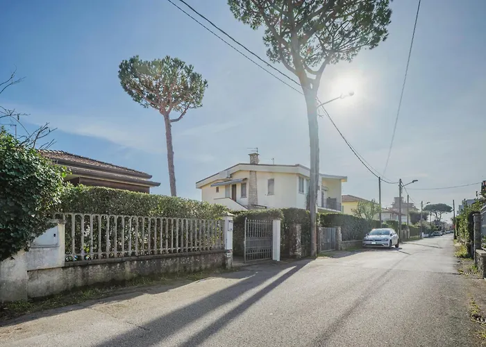 Caterina By Interhome * Marina di Pietrasanta